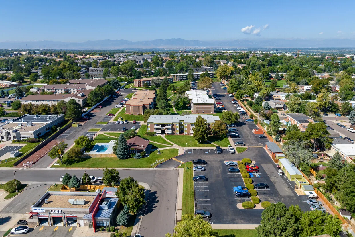 Commercial Roofing in The District-Centennial, Centennial, CO